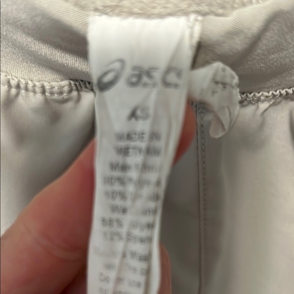 Asics Tan Jogger Style Wind Relaxed Fit - Picture 2 of 6